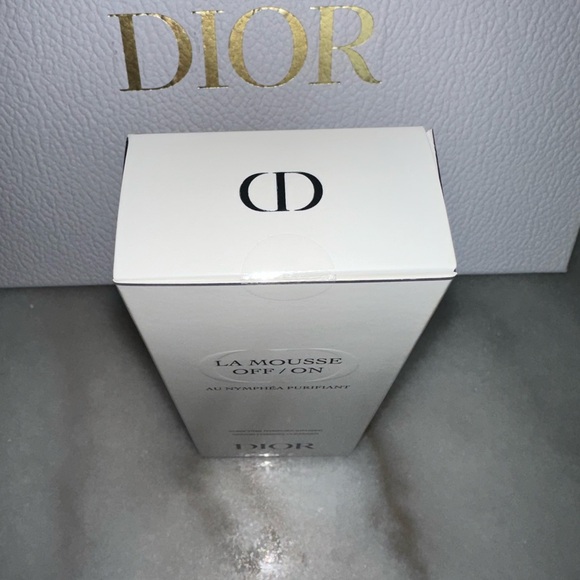 Brand New La Mousse OFF/ON Foaming Cleanser - Picture 5 of 8